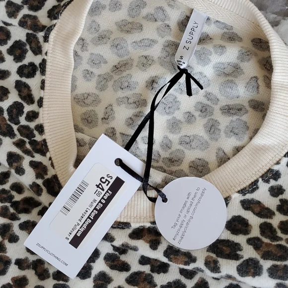 Cheetah Print Z Supply top - Picture 3 of 6